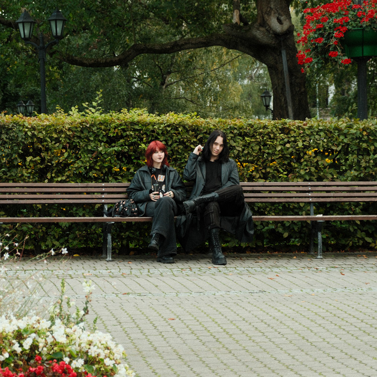 Goths couple